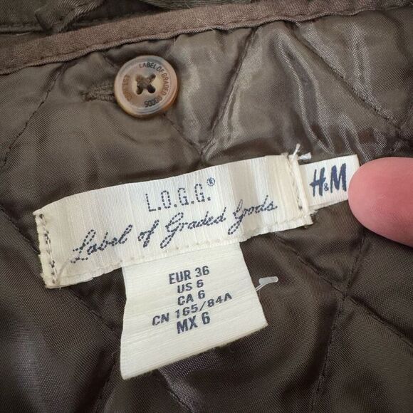 L.O.G.G H&M Women’s Quilted Lined Heavy Zip Up Jacket Size 6 (Small) Essential - Picture 8 of 15